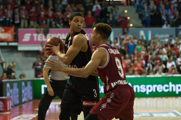 帮助勇士以 帮助勇士以