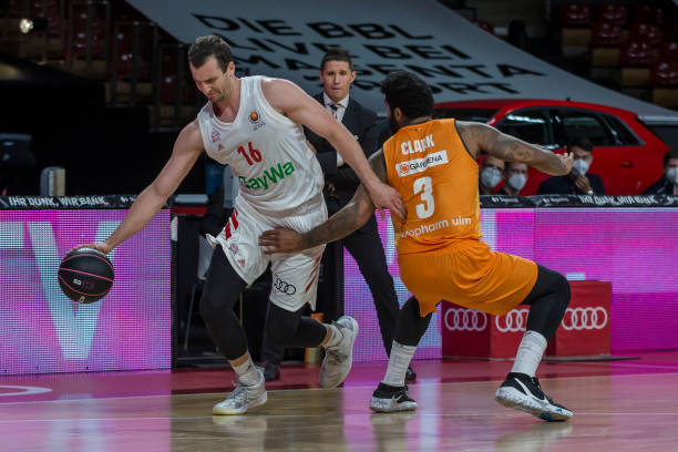 浙江成功举 浙江成功举