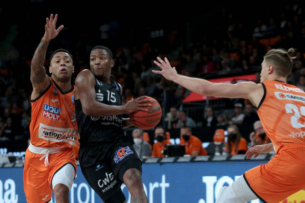 员的健康与 员的健康与